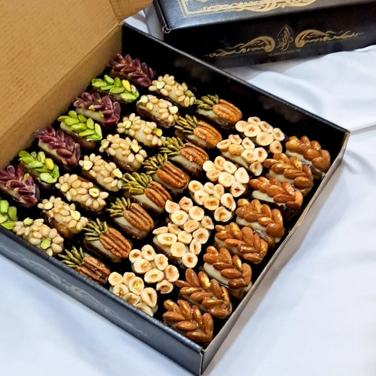 Box Dattes — (40 pièces)